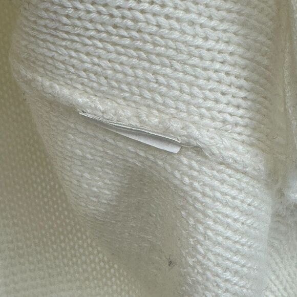 Zara Womens Knit Cardigan Sweater Size M Ivory V-Neck Quiet Luxury Neutral Beach - Picture 8 of 9